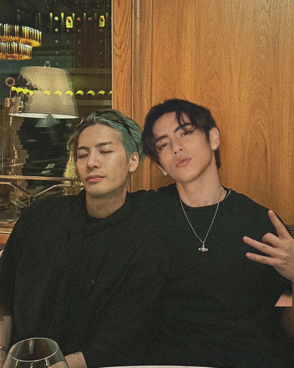 ; tiny cherry blossom🍓🌻 tweet media