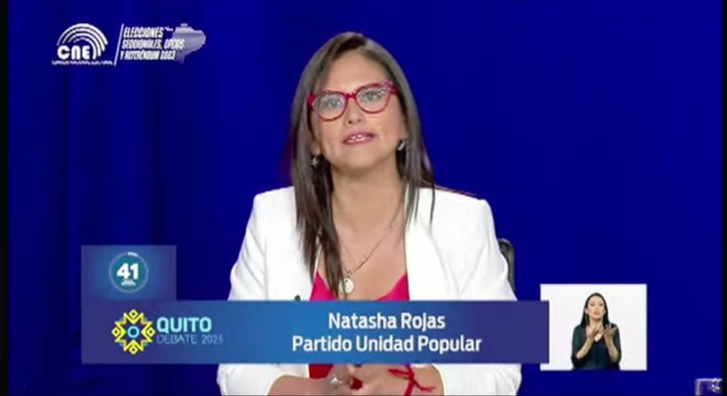 #QuitoDebate2023
🗳️ <a href="/NatashaRojasUIO/">Natasha Rojas ♥️♥️♥️</a>: “Garantizaré un transporte de calidad, por ello, si los transportistas no mejoran el servicio, regresaré a los 25 centavos”.