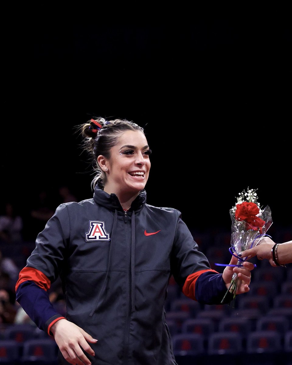ArizonaGymCats's tweet photo. 𝐐𝐮𝐚𝐝 𝐦𝐞𝐞𝐭 𝐚𝐰𝐚𝐫𝐝𝐬 𝐬𝐰𝐞𝐞𝐩 😼 

Malia: 1st place on vault &amp; floor
Alysen: 1st place on bars
@sirenalinton: 1st place on beam 
@Jessicacastless: Gymnast of the Meet https://t.co/qUdJ7p8Axk