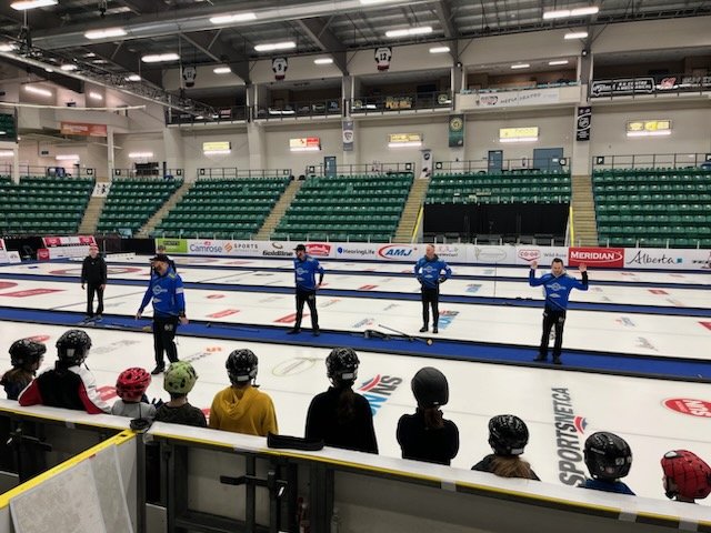 RoseCityCurling's tweet photo. Our Junior curlers were lucky enough to get to throw stones on the arena ice this morning as well as get tips from the pros!

Thankyou! @teamcarruthers for making some curling dreams come true!

@grandslamcurl @WildRoseCoop https://t.co/5zLfFzW7Y7