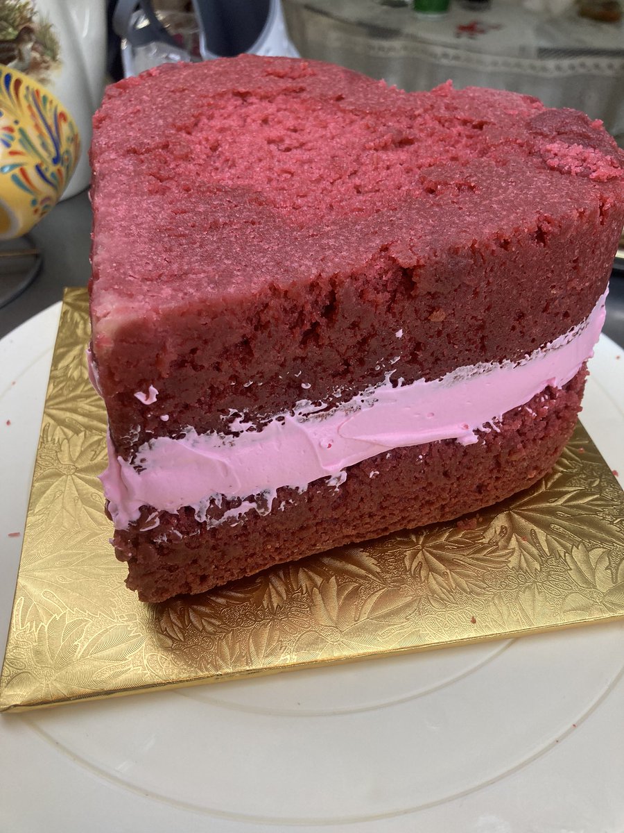 HijasSatan's tweet photo. Pasteles mágicos bajo pedido. 💕✨ https://t.co/52posxHCDY