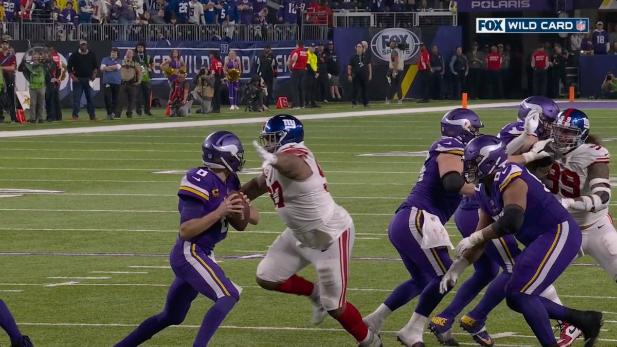 BleacherReport's tweet image. THIS was called roughing the passer 🤔