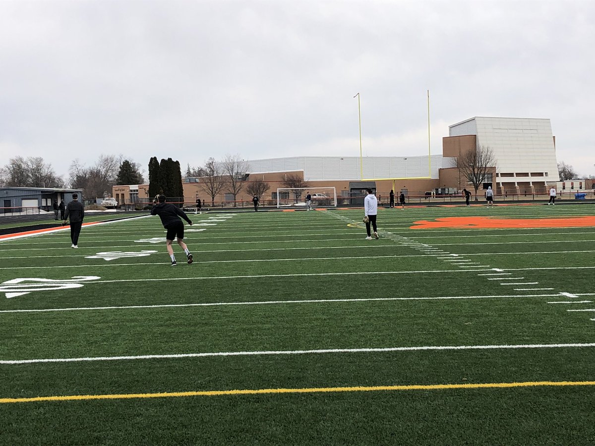 GnellBaseball's tweet photo. Guys were able to get out and take advantage of the turf for some long toss today. 40 guys in getting after it again today! #TigerTown https://t.co/dCeUCK40s2