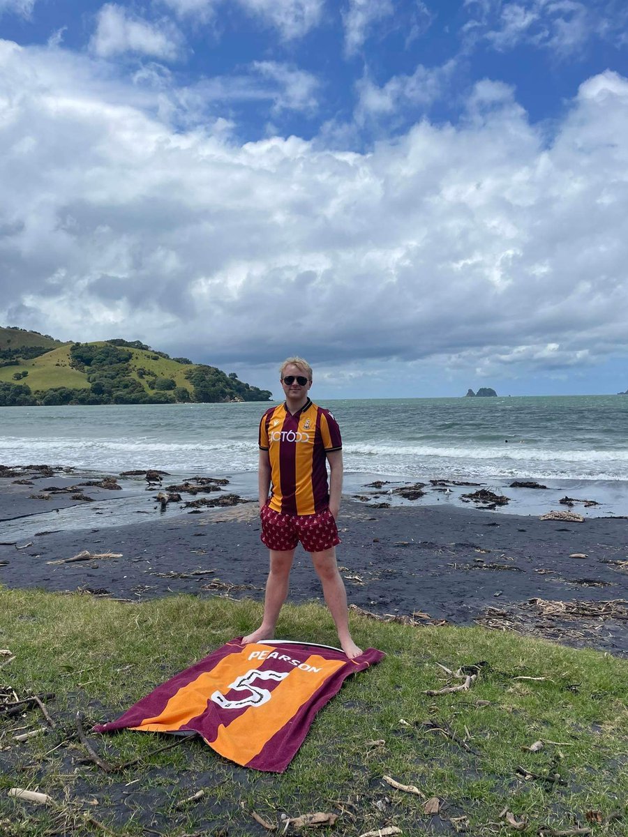 joepearsonstuff's tweet photo. New #bcafc home shirt and shorts for the new year and NZ summer time @officialbantams (with the old beach towel) https://t.co/NA7lzqHBAn