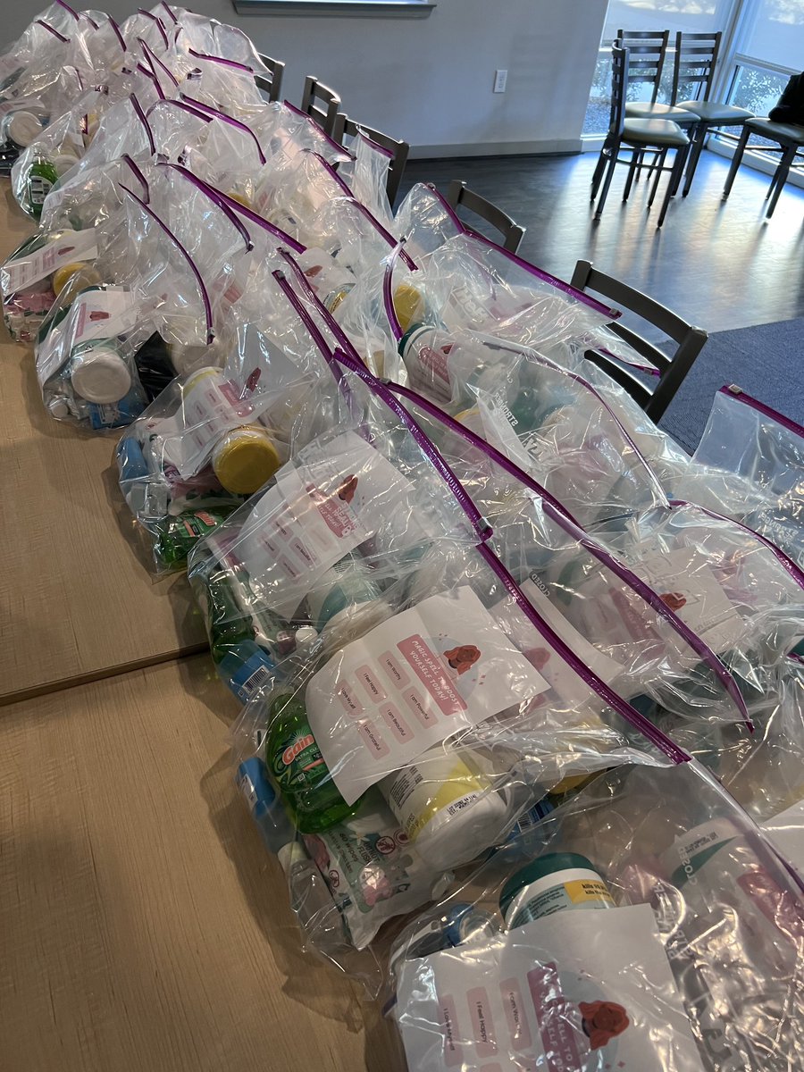 For MLK Weekend, BCM SNMA made care packages to give to residents of New Hope Housing. Thank you to all our wonderful volunteers and every one who donated!