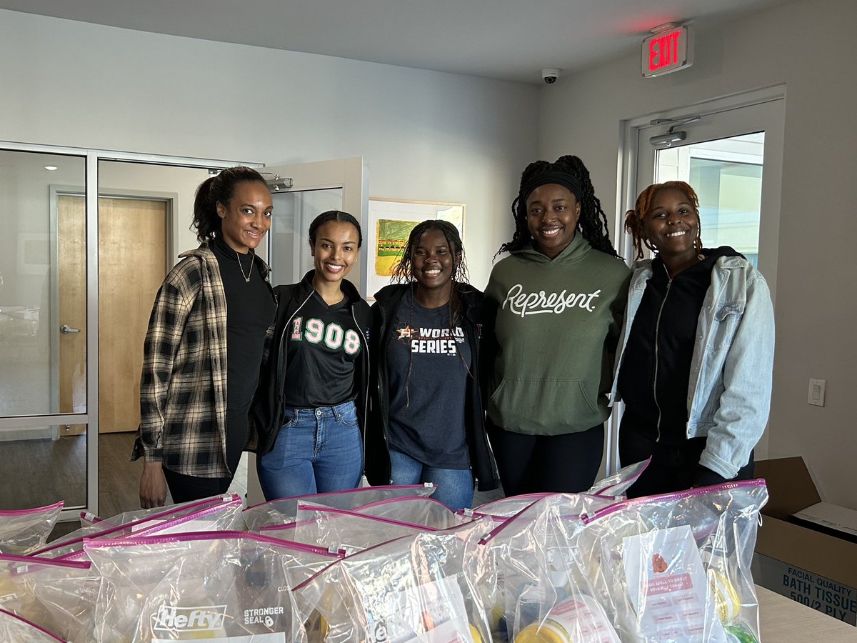 Ruth Mizu tweet media