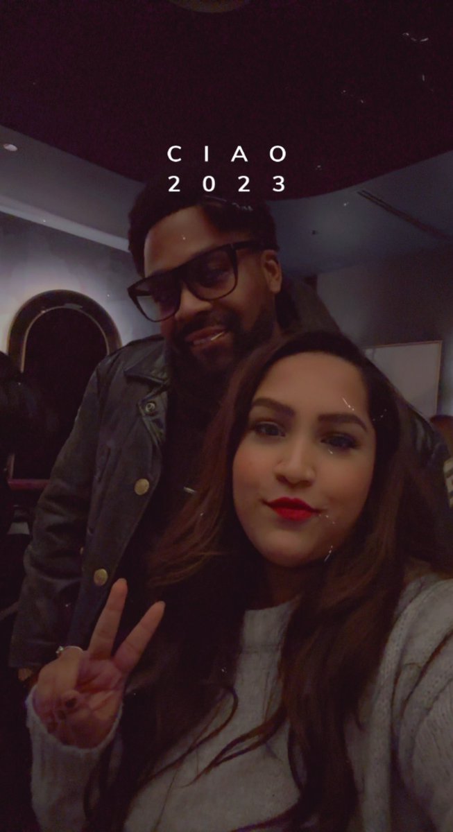 Sunnymox3's tweet photo. The highlight of my weekend was meeting @LaRoyceHawkins. He’s seriously one of the realest. #iaintplayin https://t.co/imC85Tmenc