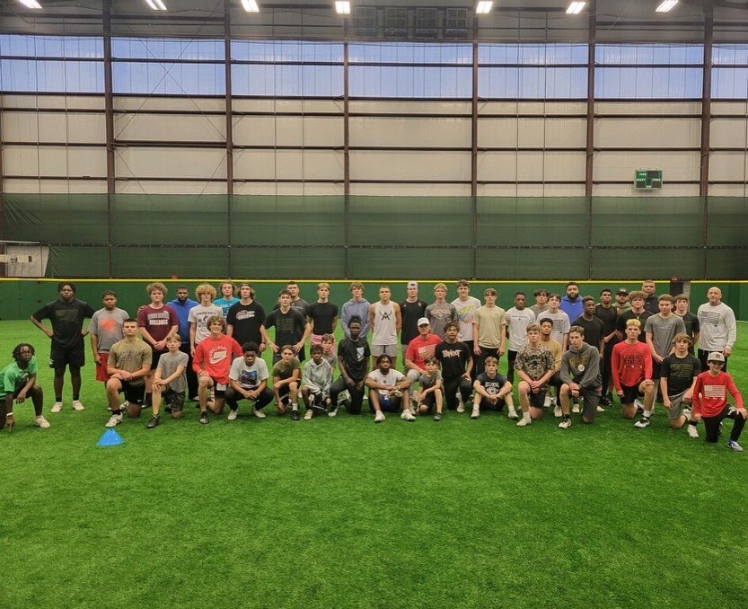 QBimpact's tweet photo. QB IMPACT - Oklahoma @QBiOklahoma @LinemanUnivers1 
QB IMPACT - Arkansas @QbimpactA 
QB IMPACT - Louisiana @coach_brodie @SkillzEvolutio2 
#SameGameDifferentLevelz #QBi 

✅73 Athletes 
✅ 9 Coaches
✅ Different States
✅1 Weekend 
✅1 Brand

"Leadership, Coaching!” https://t.co/u7pVv42Dao