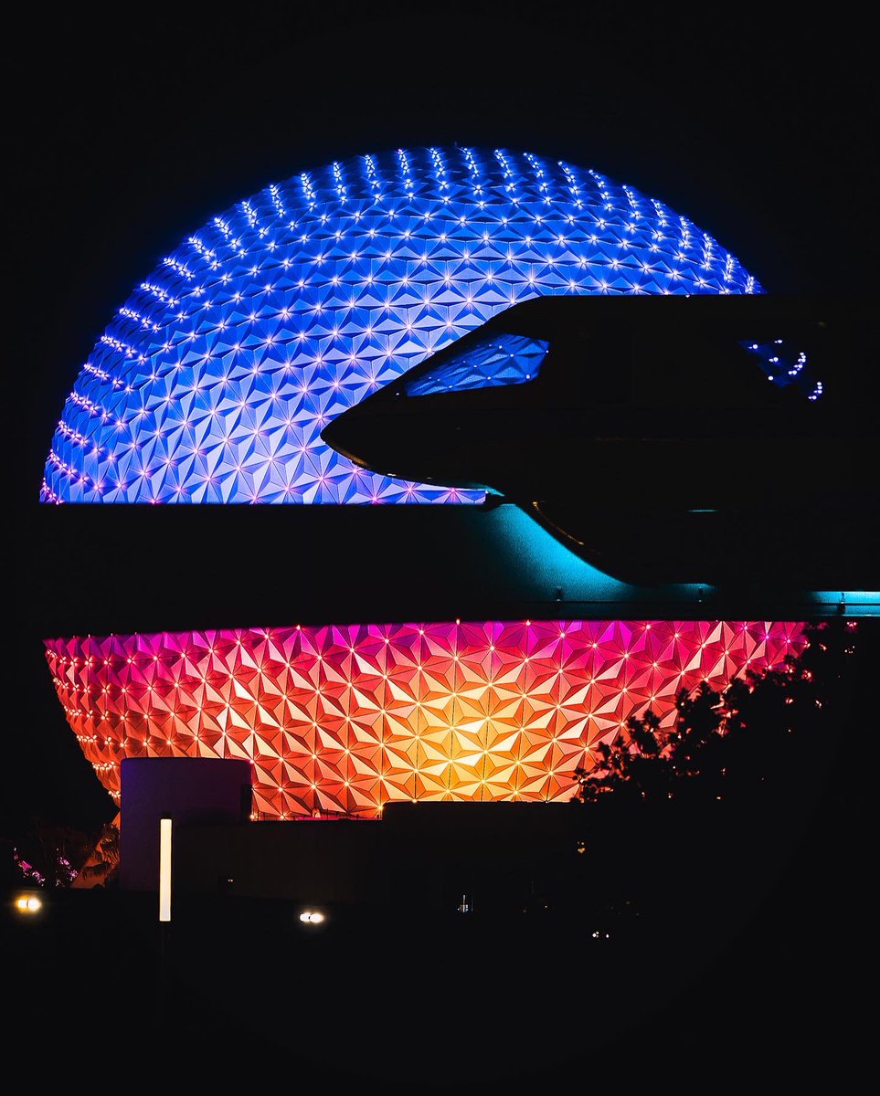 somewareatdiz's tweet image. My favorite photo that I’ve taken of each Disney World icon