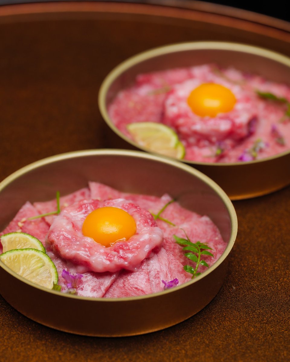 tcchef2's tweet photo. 【新商品】缶詰ユッケ
ユッケ、薄切りの生肉、酢飯を引いたユッケ丼を缶詰にしました！

#西麻布けんしろう
#うしみつ恵比寿本店
#うしみつ一門目黒店
#恵比寿うしみつ
#USHIMITSUNISHIAZABU
#横浜うしみつ
#銀座ちかみつ
#銀座ちかみつ6丁目
#銀座ちかみつ並木通り
#江戸焼肉
#焼肉　#東京焼肉 https://t.co/uNF0nuYWLu