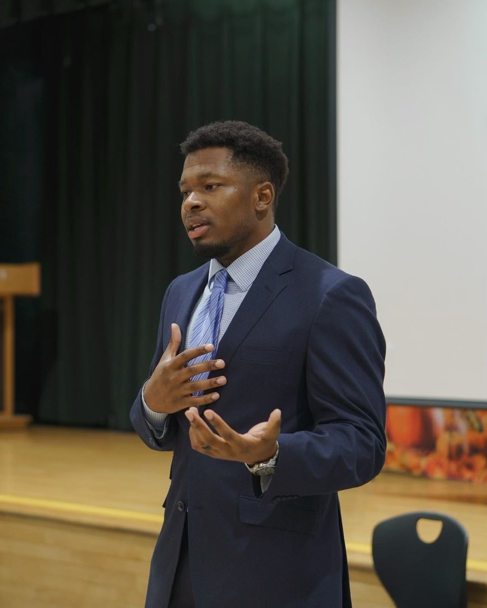 God Given 🙏🏾
.
.
.
#entrepreneur #giveback #businesseducation #financialliteracy #entrepreneurship #media #innovation #riseleague