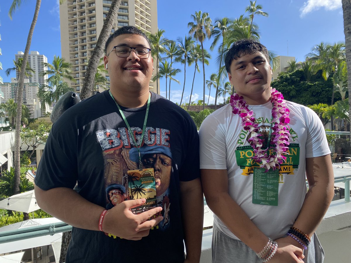 Ryan Young (@ryanyoungrivals) on Twitter photo Future #USC C/OG Micah Banuelos has checked in here at the <a href="/polynesiabowl/">POLYNESIAN BOWL</a> in Hawaii. We had a great interview that will post at <a href="/USC_Rivals/">TrojanSports.com</a>.
Here's Banuelos and Amos Talalele together as well. Both talked about the tight bond of this Trojans freshman OL class. Future #USC C/OG Micah Banuelos has checked in here at the <a href="/polynesiabowl/">POLYNESIAN BOWL</a> in Hawaii. We had a great interview that will post at <a href="/USC_Rivals/">TrojanSports.com</a>.
Here's Banuelos and Amos Talalele together as well. Both talked about the tight bond of this Trojans freshman OL class.