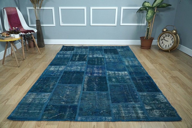 RugsLord's tweet photo. New Arrivals!!!
Boho Decor Rug 4.95x8.04 ft. P-2458 ๐๐
Wool-Woven-From 70โs ๐๐
https://t.co/SLxOM1Kk4w via @Etsy
#bluerug #5x8rug #patchworkrug #turkishrug #antique #apartmenttherapy #arearugs #beautifuldecorstyles #bohodecor #carpets #decor #decoration https://t.co/tsUOM45DDv