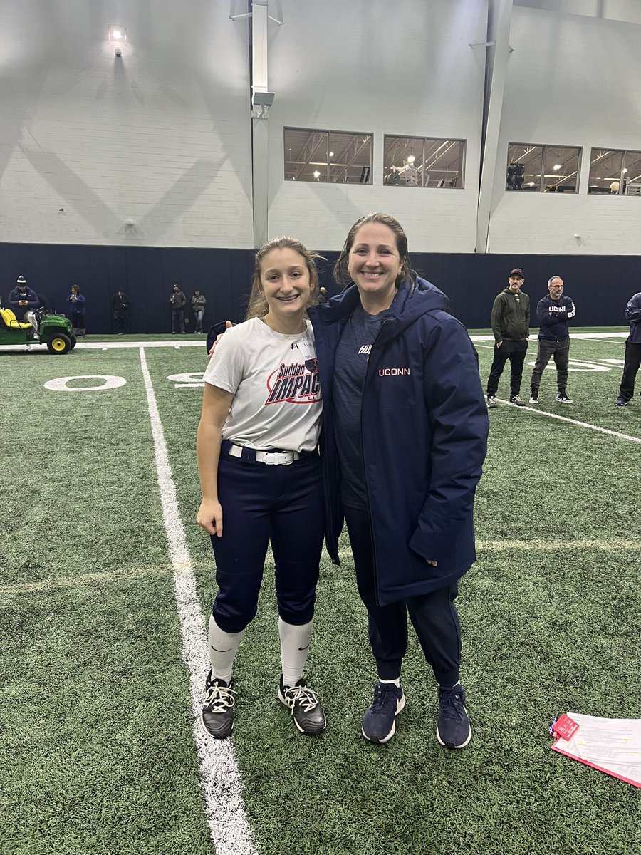 Had so much fun at the <a href="/UConnSoftball/">UConn Softball</a> camp! Thank you so much to all the coaches/staff and the players for running such a great camp! Can’t wait to work on the things that I learned here and implement them into my upcoming seasons.
<a href="/CoachVUCONN/">Laura Valentino</a>