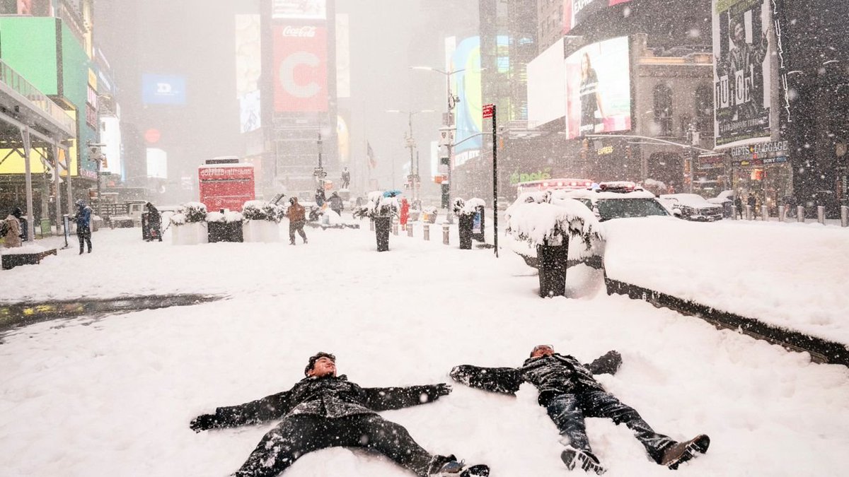 SOFAssociation's tweet photo. #TimeSquare There Isn't Anything Like This #Atmosphere

#theSOFA #SOFA #StackOneFilmAssociation https://t.co/60ZeNhrStc