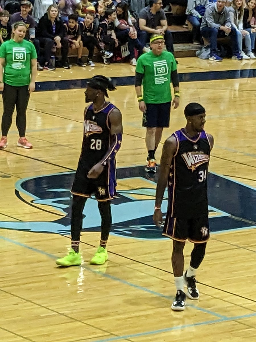 michellep129's tweet photo. @DGDistrict58 staff taking on the @HarlemWizards! Great turnout! 🏀 #lovedg #kingsley58 #dgpride https://t.co/APdinDq1aP