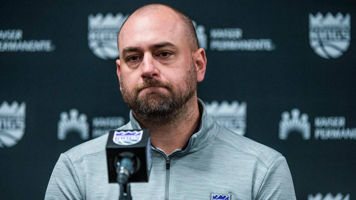 nbatrend's tweet image. How Monte Mcnair turned the Kings franchise around in 3 years: A thread 🧵