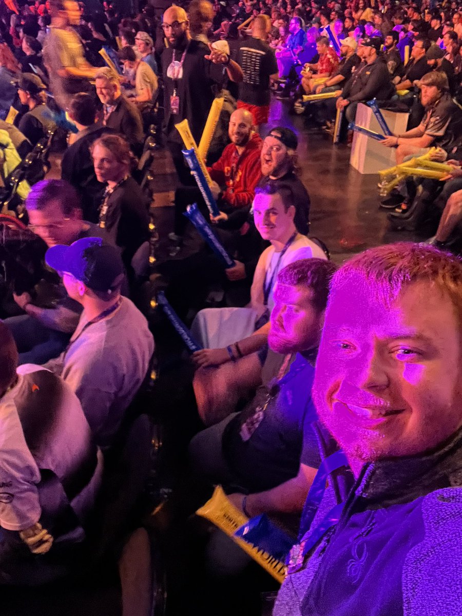Scruffy_Ginger's tweet photo. SWC and the 10 hour trek from KCMO was worth it to meet some awesome people and see some incredible gameplay. Thanks for some great memories! #WorldsWithFans @TrelliRelli @BrutalMagllini @tempestteacup_ https://t.co/ekBXWOiTqZ