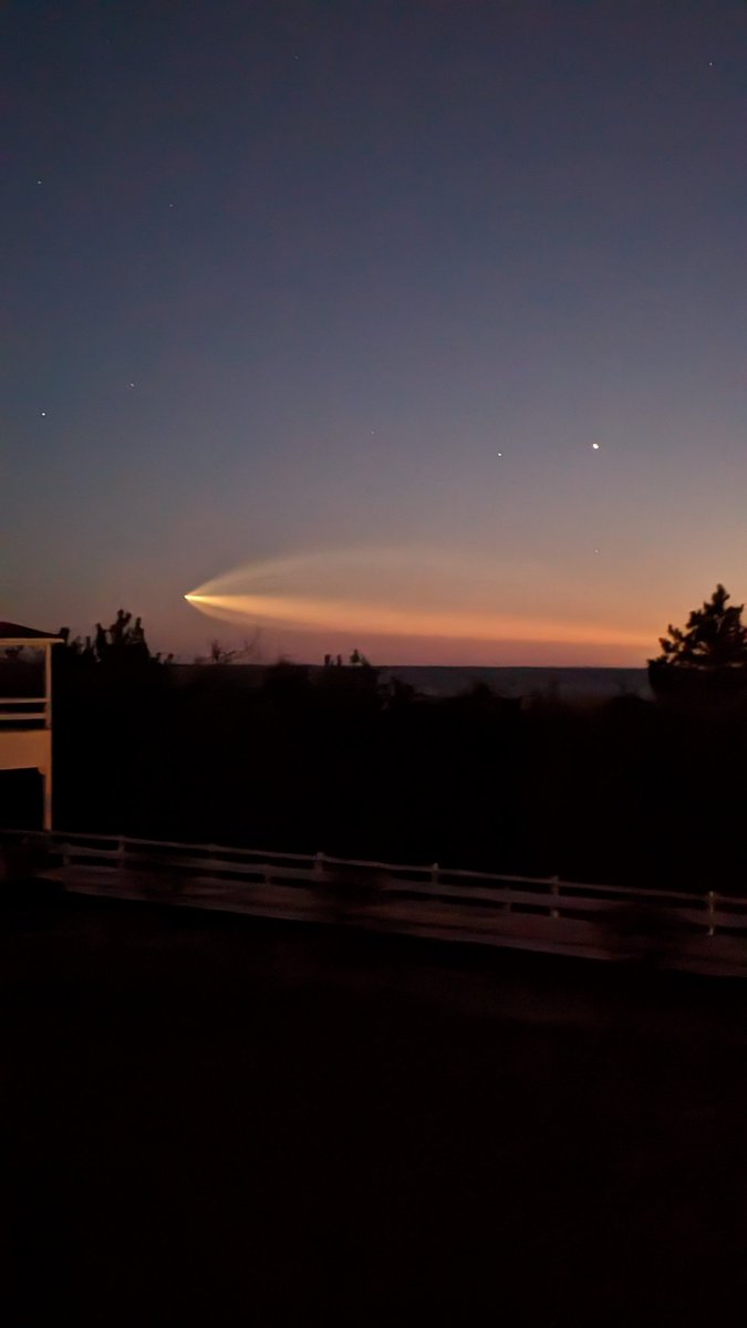 capemayastro's tweet photo. SpaceX FALCON Heavy launched from Kennedy Space Center tonight and was viewed by @capemayastro from Cape May Point Science Center a 1,000 miles away from Kennedy Space Center.  Taken with Google Pixel 7 Pro. https://t.co/N64b1GmWPH