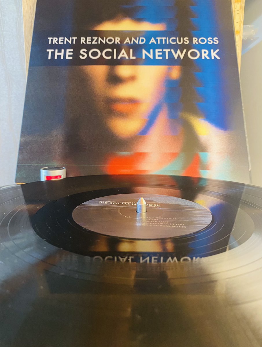 When are #DavidFincher and #AaronSorkin going to make a film about Twitter? 🍿 

#TheSocialNetwork (Original Motion Picture #Soundtrack) - #TrentReznor & #AtticusRoss (2010/2020, #TheNullCorporation)