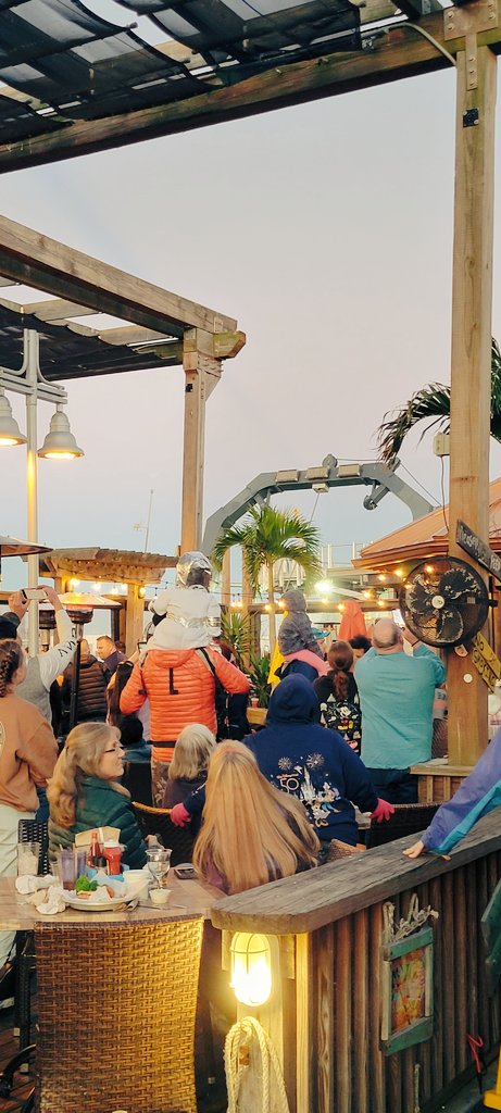 RustysInThePort's tweet photo. Liftoff!! It was an epic sendoff for the SpaceX Falcon Heavy this afternoon, with all eyes on the skiesβ¦ at Rusty's at Port!!!πππ°ππΈπ€Β #liftoff #congrats #spacex #falcon #falconheavy #spacecoast #launchshiftΒ #spacecoastskies #portlife #portcanaveral #rustysseafood https://t.co/MXYoiEGLkL