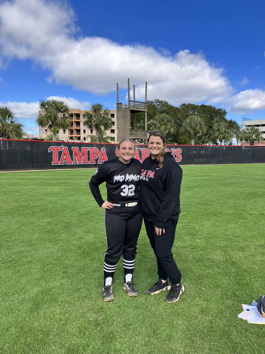 Hannah Booth tweet media