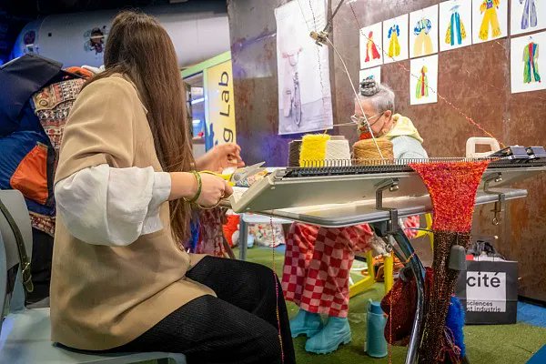 Les rendez-vous machine à tricoter au <a href="/CarrNum/">Carrefour numérique²</a> c'est tous les mercredis jusqu'au 8 février avec les étudiantes de l'<a href="/ecoledelamaille/">L'École De La Maille</a> à Paris ! Nous vous attendons nombreux et nombreuses pour réaliser de superbes pièces 😉

Plus d'infos 👉 cite-sciences.fr/fr/au-programm…