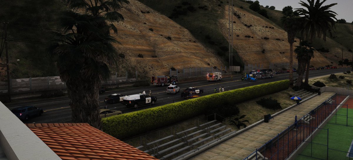 DOJRP_Updates's tweet image. ALL lanes of US Route 1 closed following two major MVCs. #BCFR and #LSFD on scene providing care, and #BCSO and #SAHP investigating. 

#DOJRP #DOJ #GTARP #LiveUpdates #FiveM