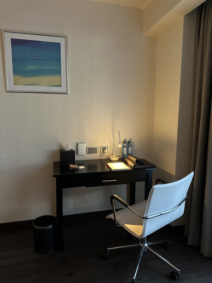 dnahinga's tweet image. Theory: 

“No one can be close to others without also having frequent opportunities to be alone.&quot;

Practice: 

“Give each member of the family a room of his own, especially adults.&quot;

This is the primary reason you build a 1 bedroom house or 2 or 3 bedroom house. 

#PracticeNotes