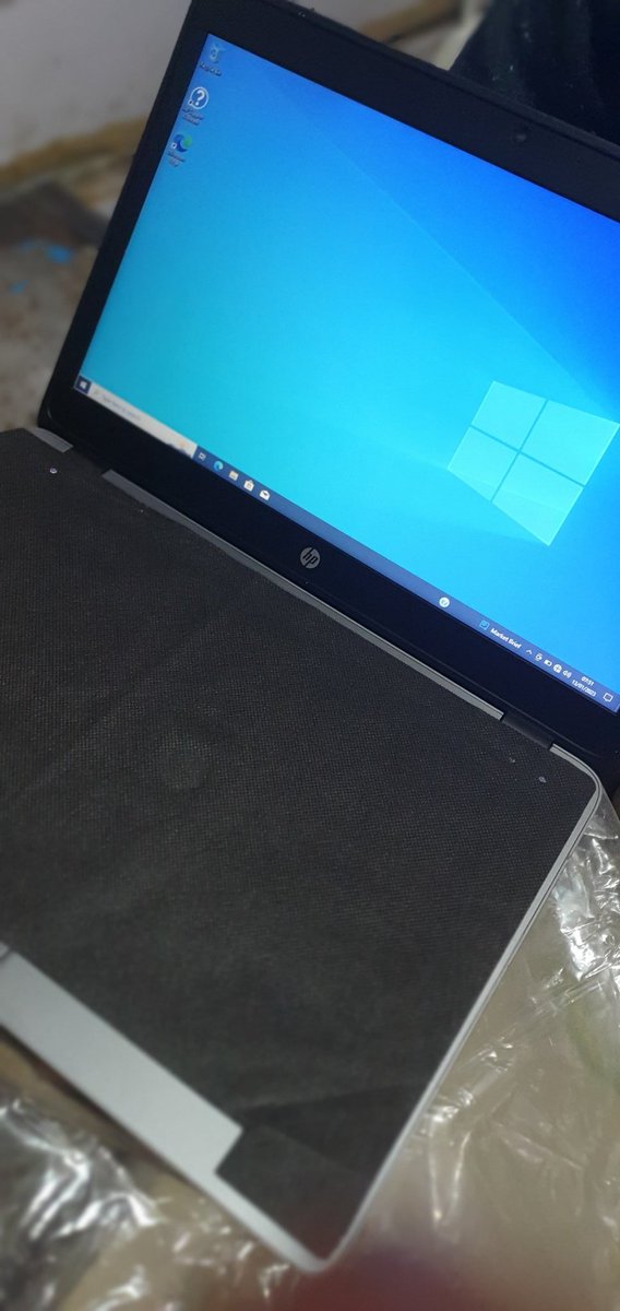 jonathanlupand0's tweet photo. Hp boxed almost new 
Core i5 
256ssd 4gb ram 14 inch 
K6000 negotiable https://t.co/AwKMxhMxtF