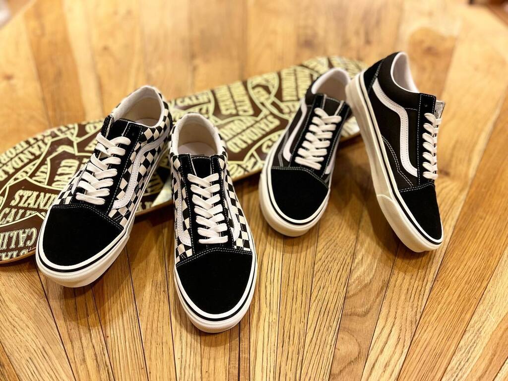 STANDARDCAL's tweet photo. Vans Forever

#standardcalifornia
#スタンダードカリフォルニア
#vans#sneakers #スニーカー
#shoes #シューズ 
#oldskool #オールドスクール 
#anaheimfactory 
#internationalshipping 
#overseasshipping
#worldshopping #worldshoppingjp https://t.co/xePzQlFsIQ