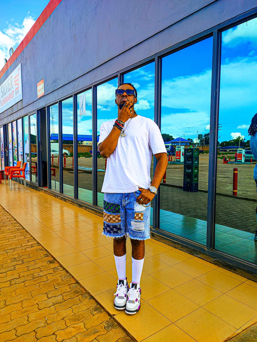 SeanMorganMw's tweet photo. Ndizagenda Now Available on all streaming platforms 🔥
Link: https://t.co/N27JIspmgn https://t.co/pEIqXNuos6