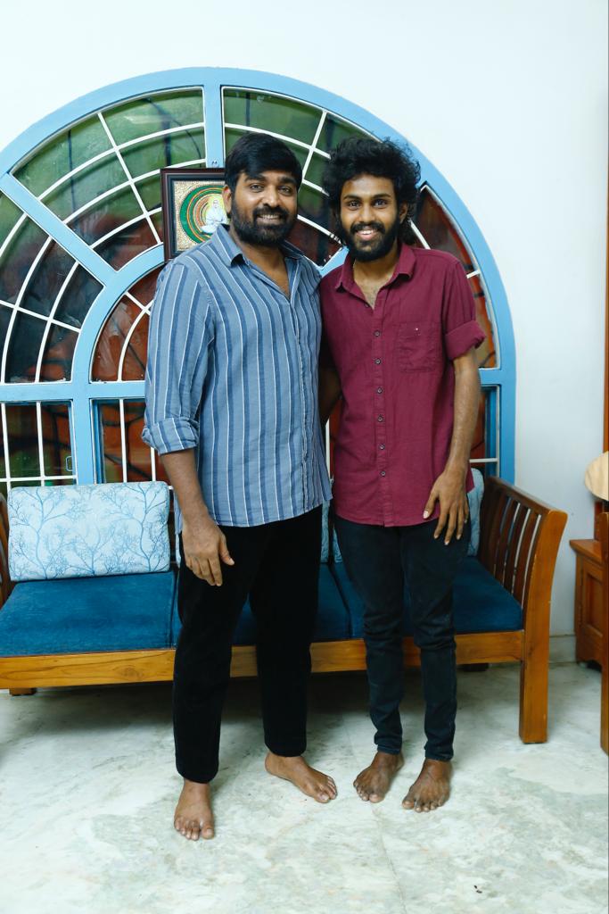 ImRo1904's tweet photo. மக்கள்செல்வன் விஜய் சேதுபதி அவர்களுக்கு இனிய பிறந்தநாள் வாழ்த்துக்கள் 🙏🏼❤️ @VijaySethuOffl #VijaySethupathi #HappyBirthdayVijaySethupathi #MakkalSelvan #VijaySethupathiAnna https://t.co/uwUPpc0jvb