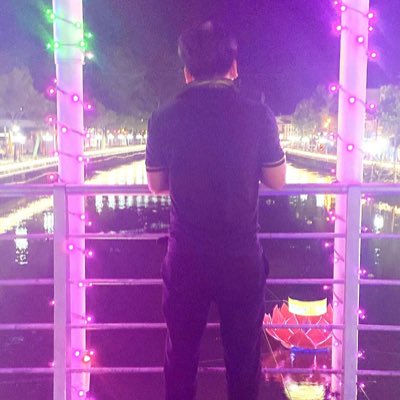 HanTin21's tweet photo. Gần tết mà chán https://t.co/0iDrjceN49