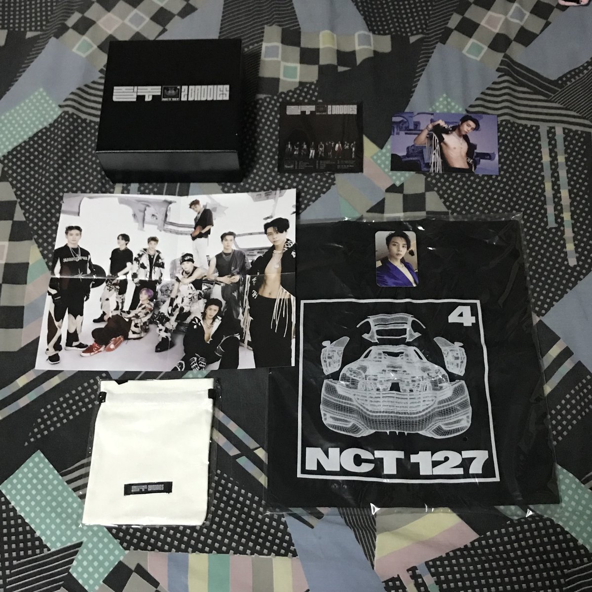 [WTS] NCT 127 2 BADDIES DELUXE BOX (Johnny full set)

Includes:
Johnny postcard 
Johnny selfie
CD
Free size tshirt 
Pouch 
Folded poster

All items in good condition

Price: SGD70 
Location: Singapore
WW shipping available (subject to mailing fee)

Pls dm if interested ^_^