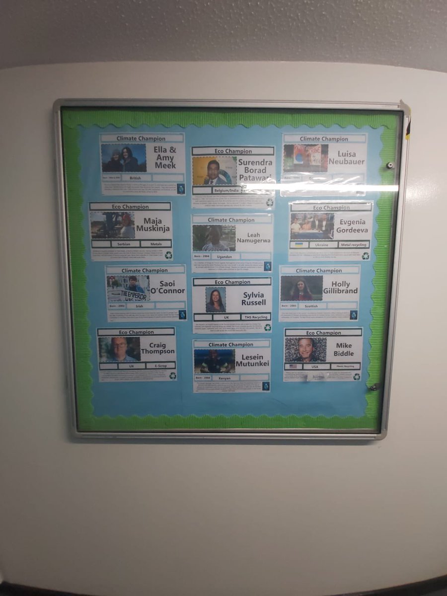 THSbookworm's tweet image. Reusing #librarydisplays for our friends in @THSgeog Great stuff on #recycling #climatechange #Sustainability