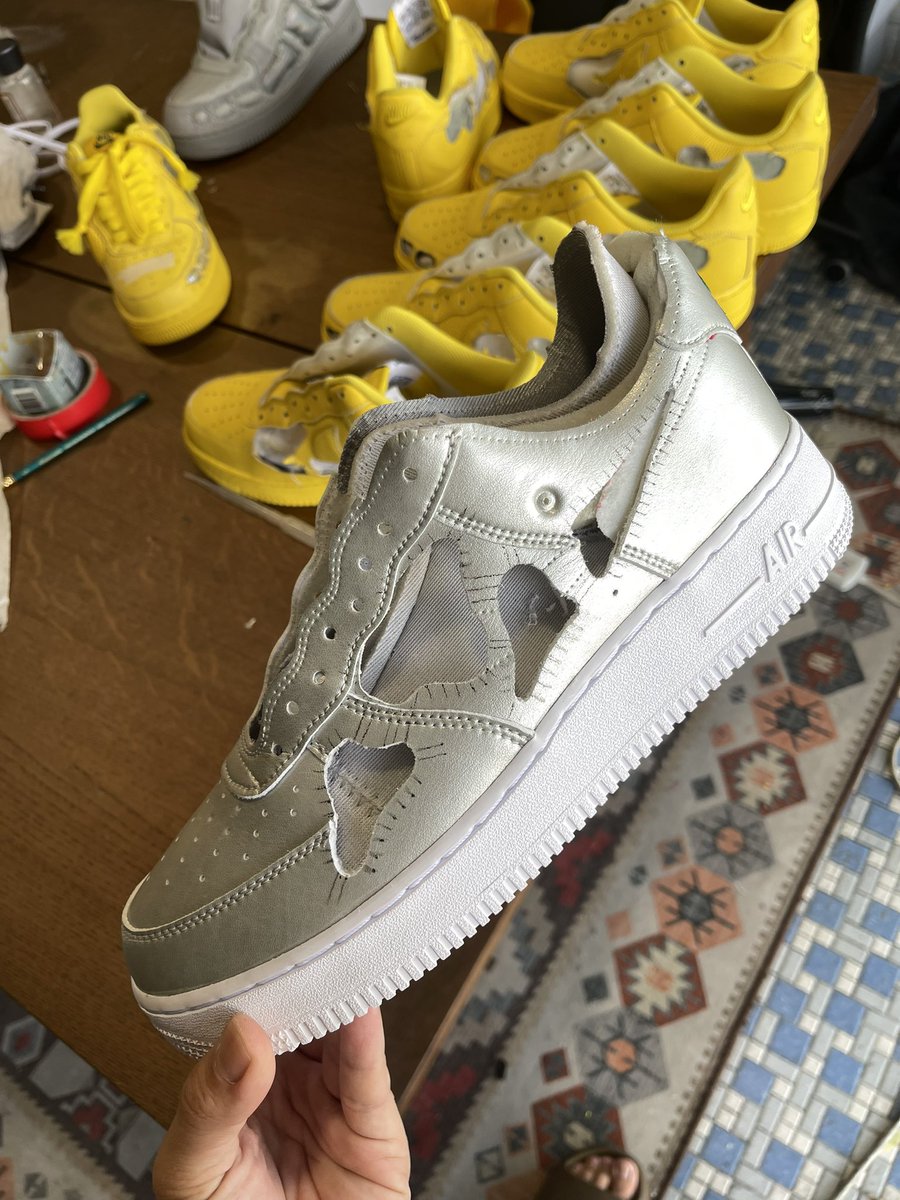 GM . Back to the project , slowly but surely. 🧵🪡 #cloneXcustom