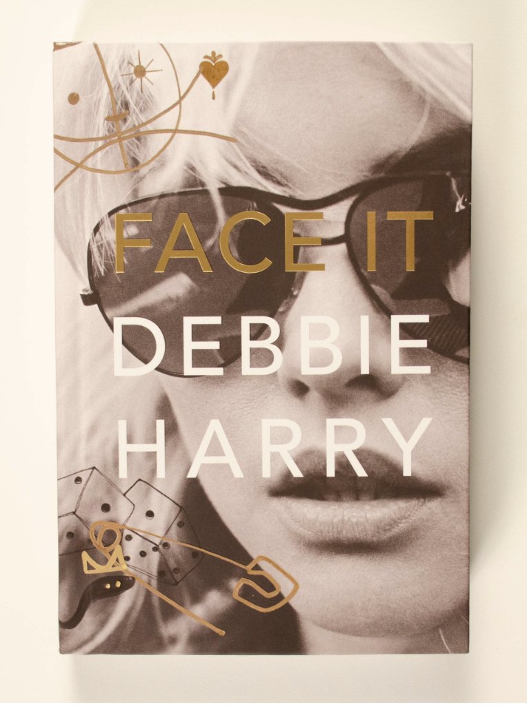 This book made me time travel to my dream life and I may have to read it again to keep the 60's/70's/80's new york dream alive @blondieofficial