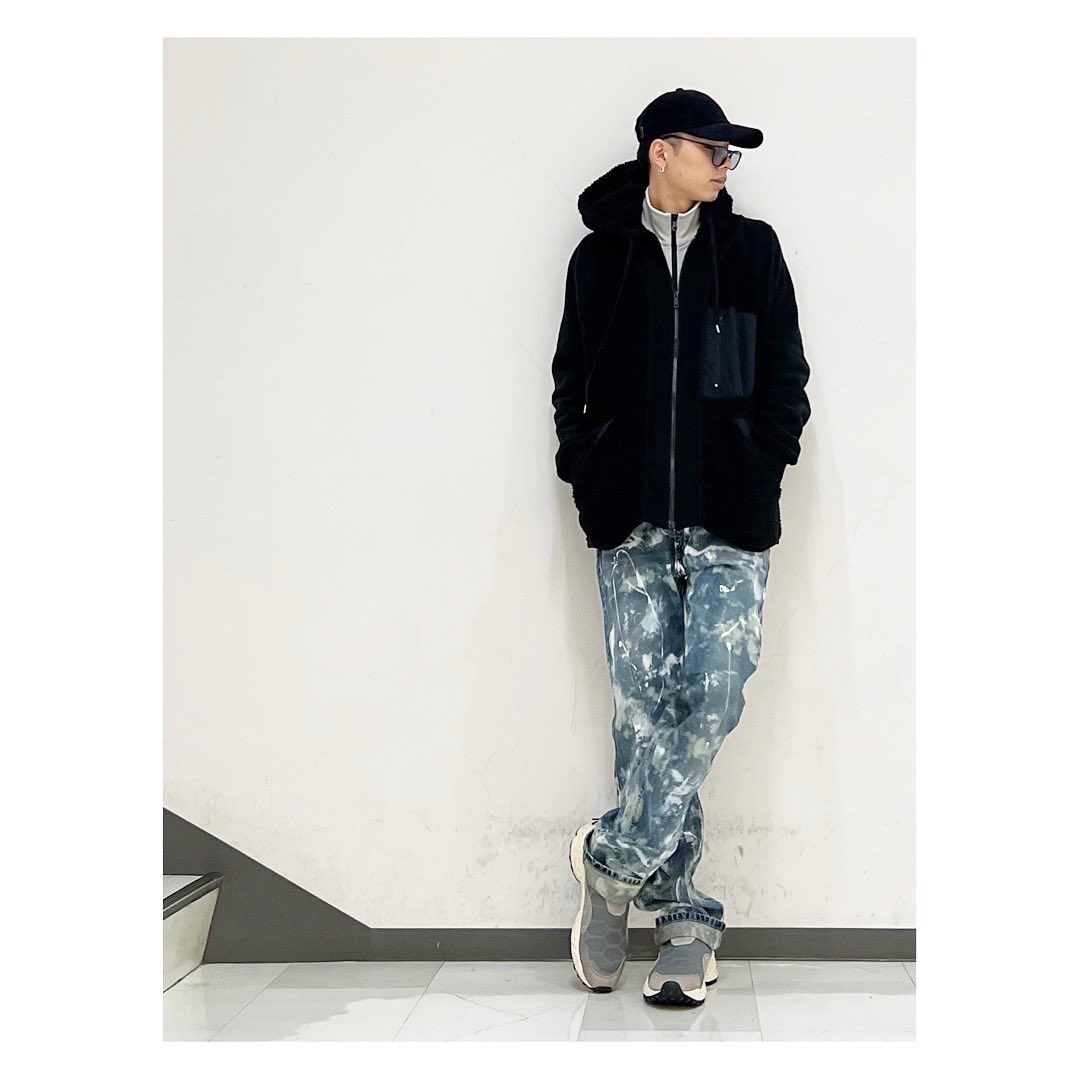 BAFNxN's tweet photo. 〜NEWTRAL TOKYO/NO ID.〜

A/W collection✨
【スイッチングフリースフードBLZ】
color：BLACK/size：ONE

#noid #newtral #newtral_tokyo #painting #fashion #ootd #kawaii #emo #staff #ss #todayscode #winter #winterfashiontrends https://t.co/vViB5r54S9