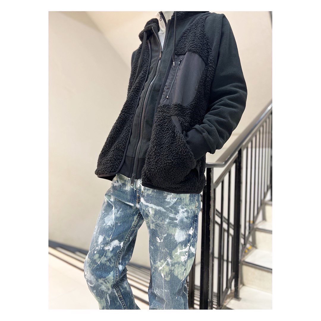 BAFNxN's tweet photo. 〜NEWTRAL TOKYO/NO ID.〜

A/W collection✨
【スイッチングフリースフードBLZ】
color：BLACK/size：ONE

#noid #newtral #newtral_tokyo #painting #fashion #ootd #kawaii #emo #staff #ss #todayscode #winter #winterfashiontrends https://t.co/vViB5r54S9