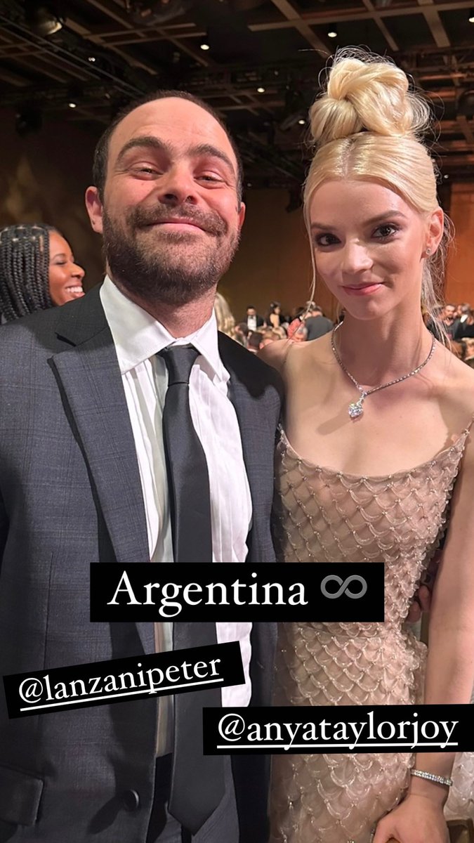 TNTLA's tweet photo. Los campeones del mundo 
@p_lanzani y @anyataylorjoy⭐️⭐️⭐️ #CriticsTNT

📷Santiago Mitre https://t.co/Nsiq6Qhckq