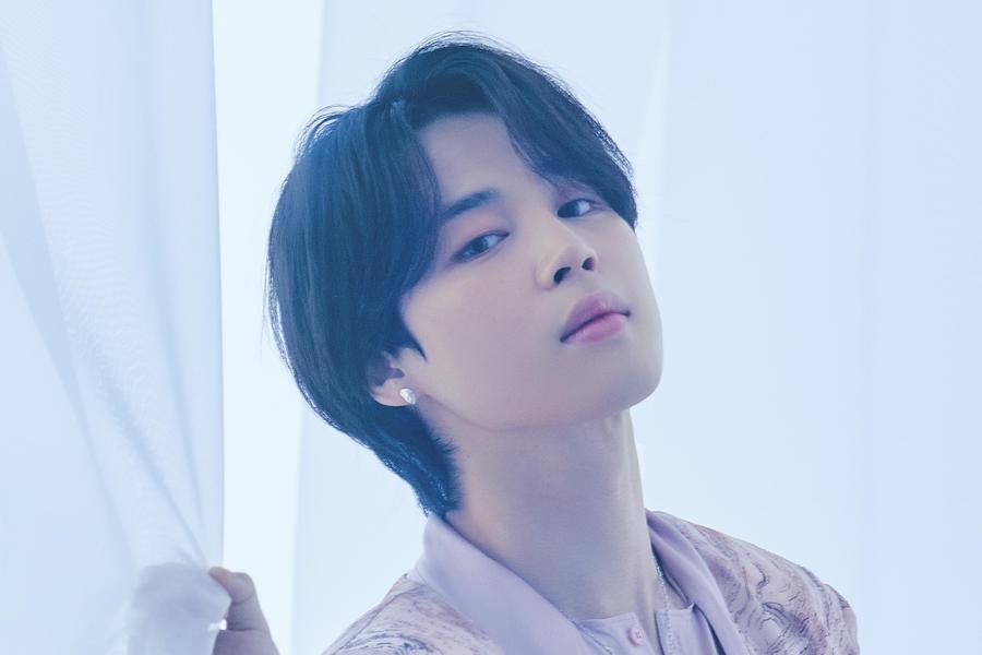 soompi's tweet photo. #BTS's #Jimin Reported To Make Solo Debut In February + BIGHIT MUSIC Briefly Comments 
https://t.co/idtICE5IQf https://t.co/yYg11taBgQ
