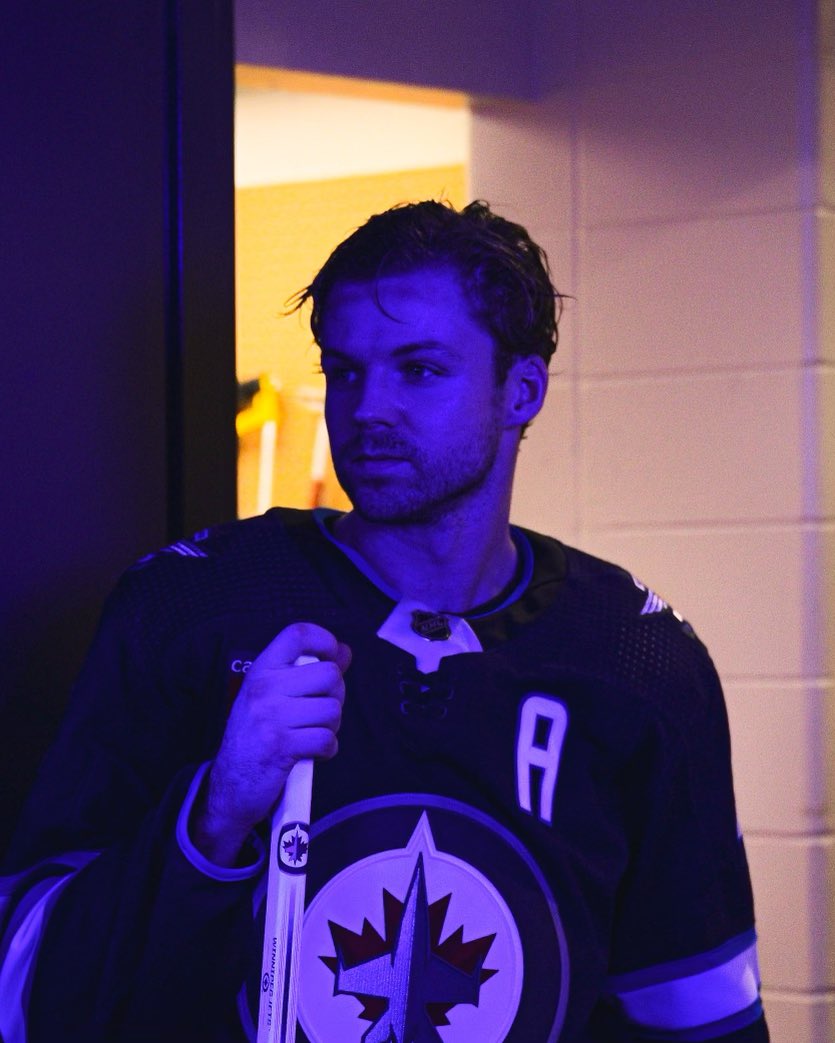 NHLJets's tweet photo. 40 ASSISTS IN 44 GAMES 🚀 https://t.co/qWl5SQLMRE