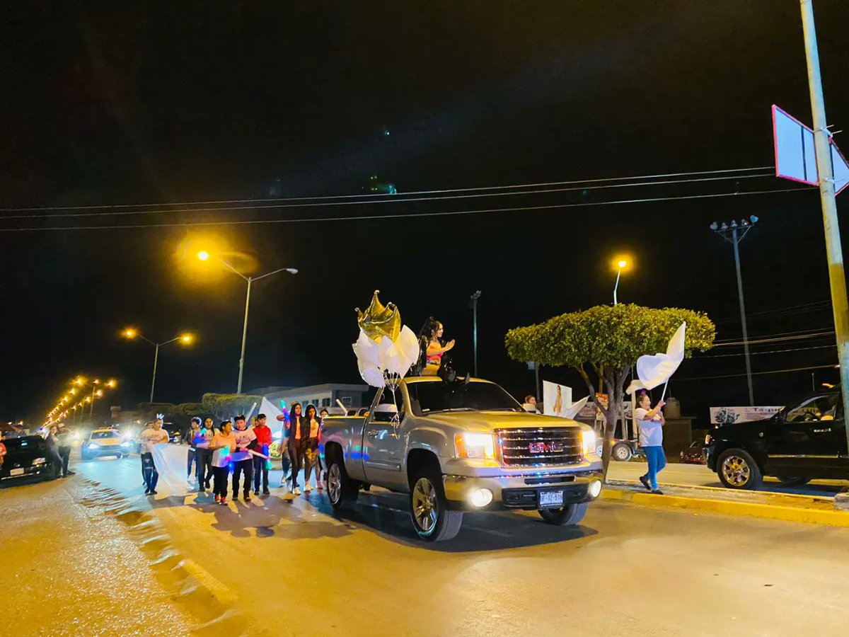 DMocorito's tweet photo. Gran manifestación de candidatas a reinas del Carnaval #Mocorito 2023 
#Sinaloa #MocoritoPuebloMágico #GobiernoMunicipal #TransformandoContigo https://t.co/B01cMOg555