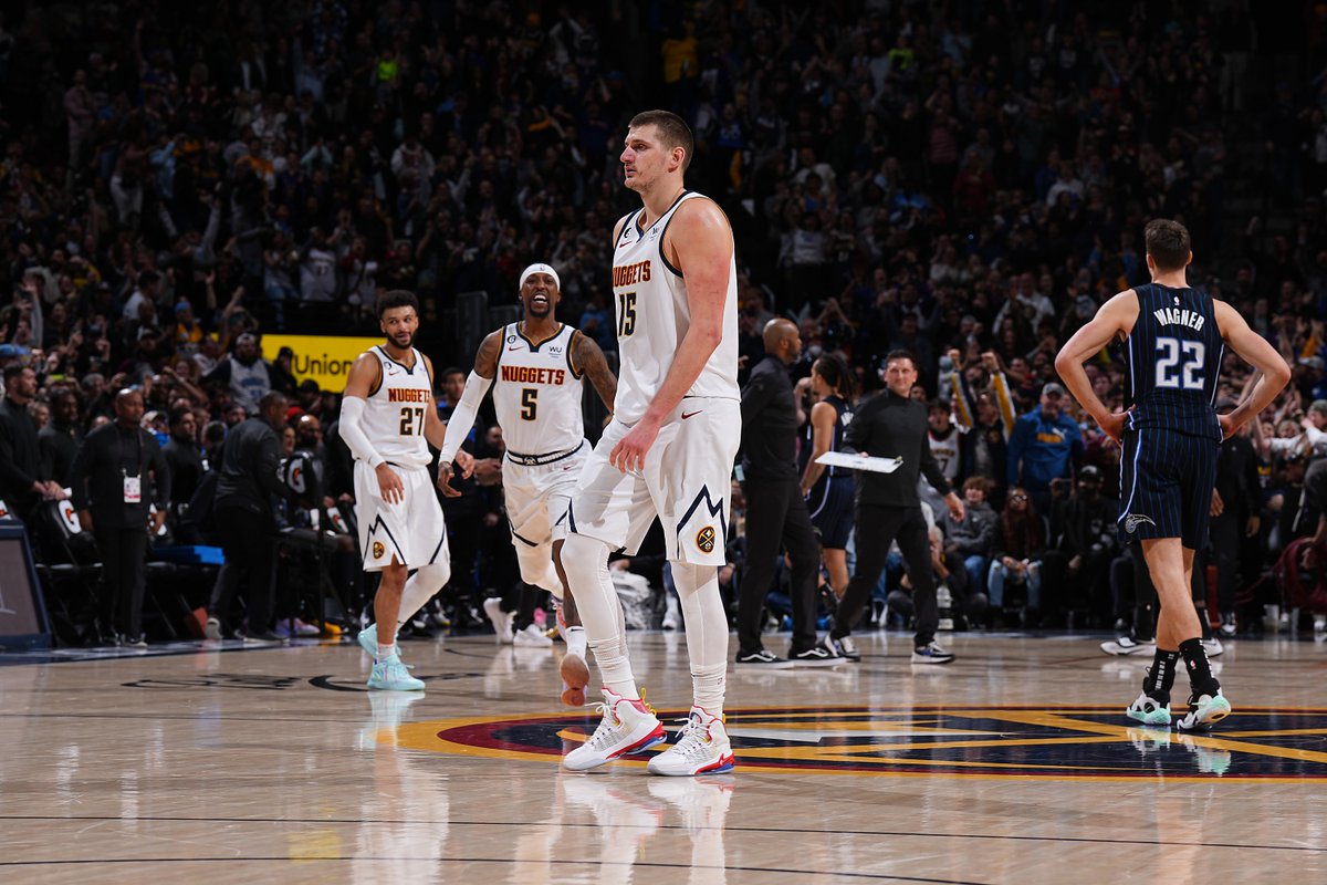 nuggets's tweet photo. The reactions are priceless https://t.co/viS4O46LKL