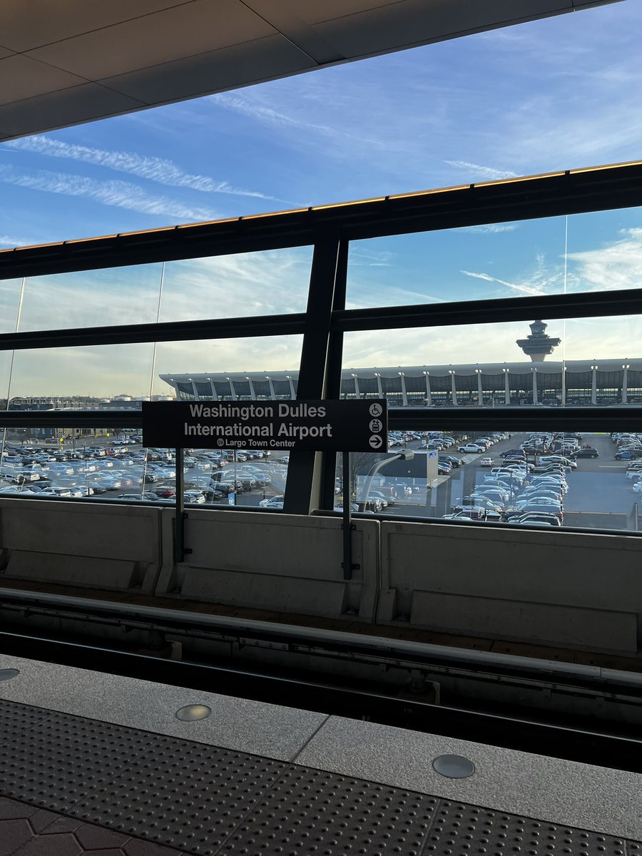 Teaiva7's tweet photo. Great experience with @wmata from Dulles to #downtowndc! Excited for #dc to have a metro connection to the airport! https://t.co/CQEaCkwRAv