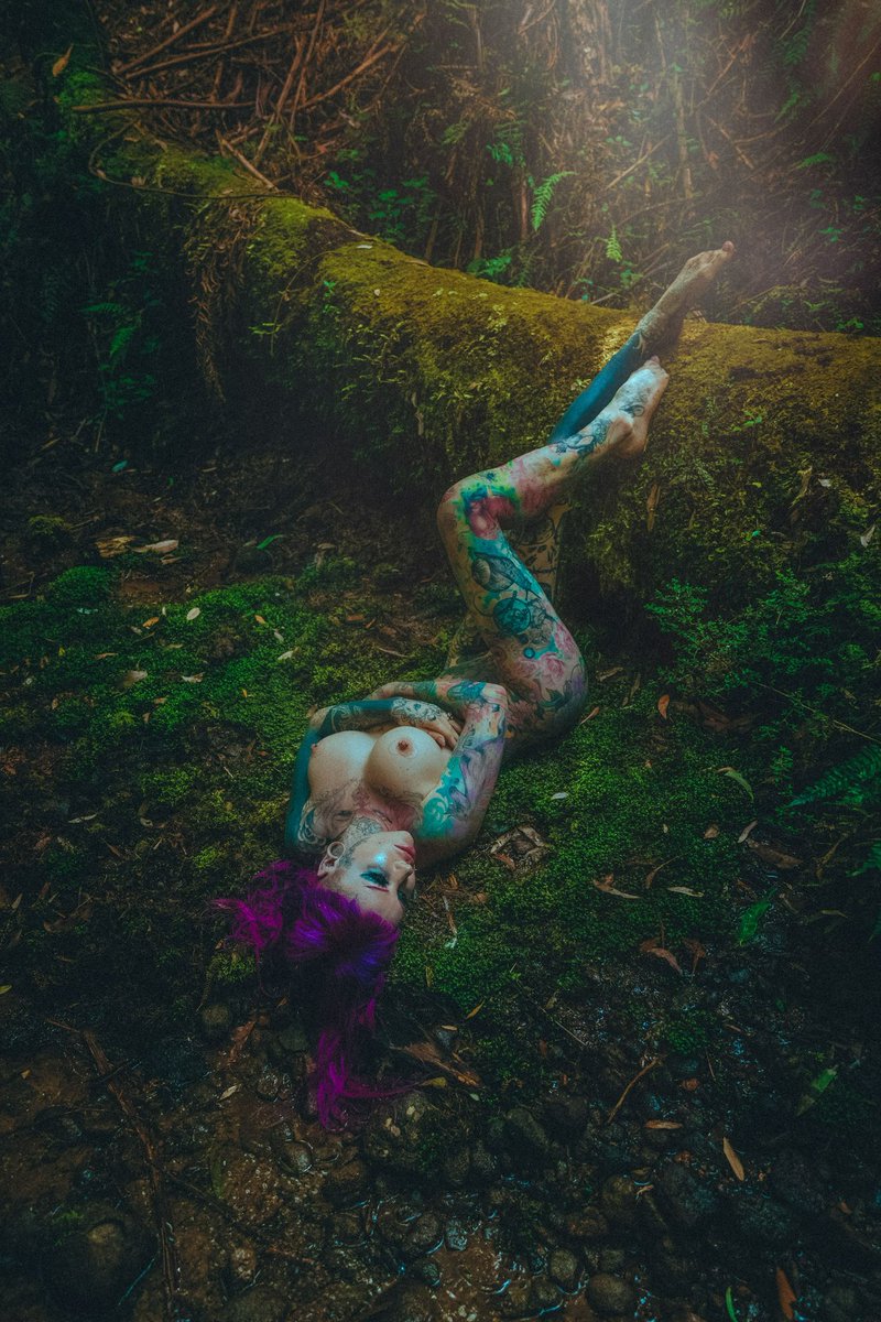 Kelliepanther_4's tweet photo. Moss fairy shot by the amazing @LucisEtUmbrae 💚 https://t.co/Wv5tnf3unW