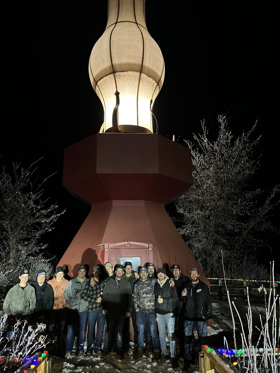 Not only did the boys grind out a win but they ground out 500 chicken wings at the #donaldatavern on a post game, sight seeing trip, to the worlds largest lantern!!