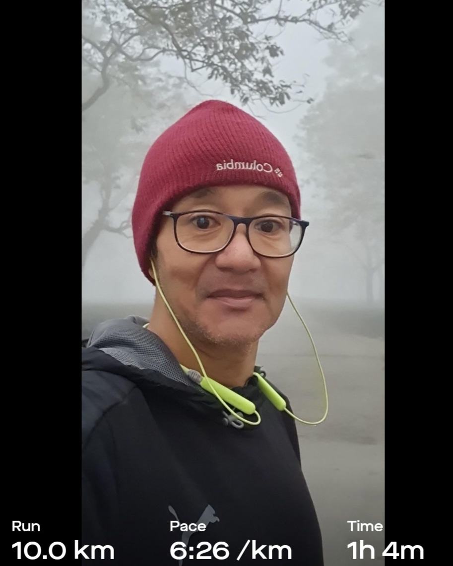 I did not want my condition to define me.
A message to my fellow stroke survivors. Start thinking of wellness and not illness. It does not matter how slow you go as long as you do not stop.
#strokesurvivorscan #StrideforStroke #ificandoitanyonecan #lifeafterstroke #runriot