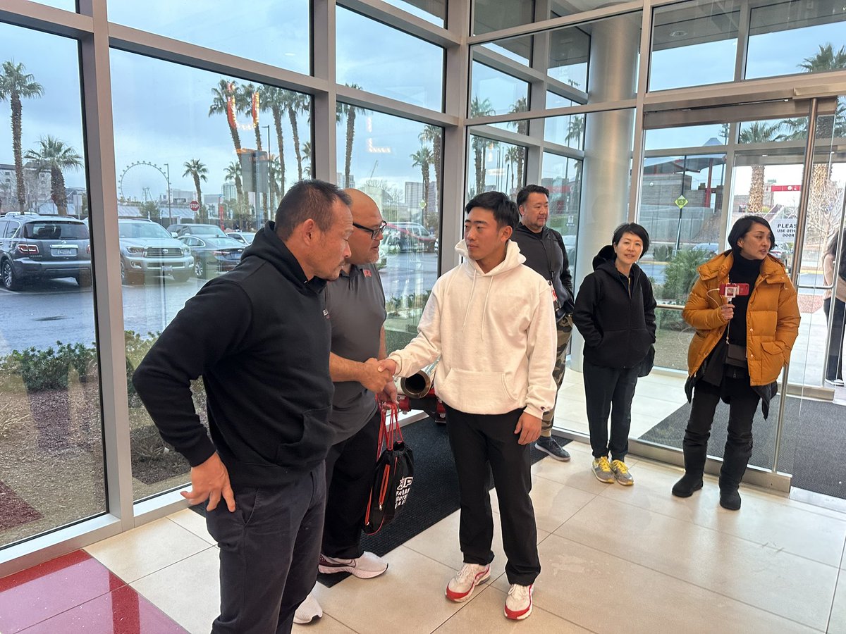 RaymondMaae's tweet photo. Team Japan &amp; Team Amerika Samoa High School All Stars Touring UNLV Football. #jpsfootball #jrprepsports #pfc7 #paradisefootbballclassic #unlvfb #rebels https://t.co/C4lFE9zMra